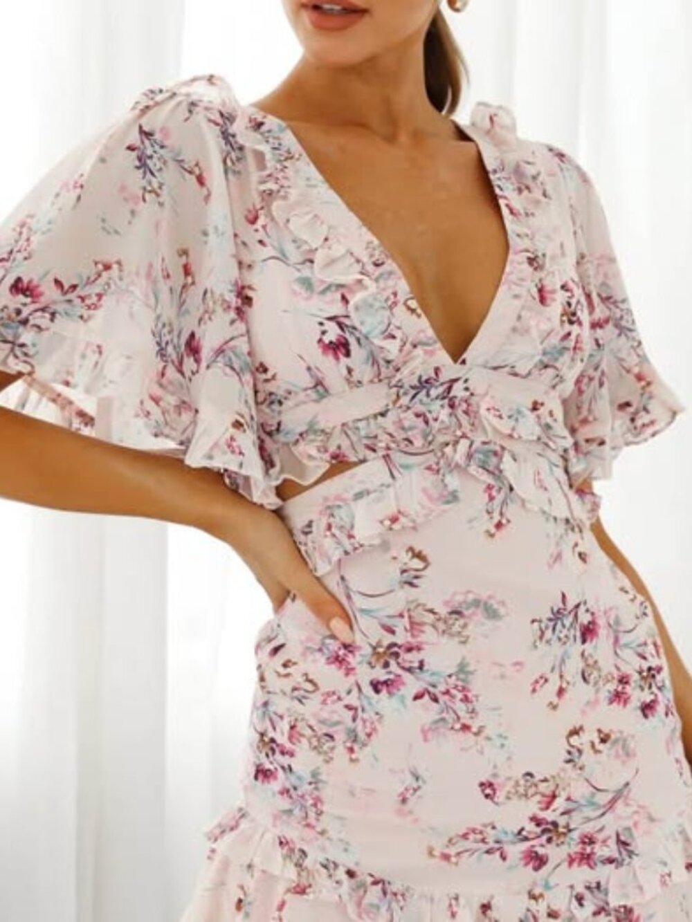 Selfie Leslie My Belle Pink Floral Cut-Out Ruffle Mini Dress